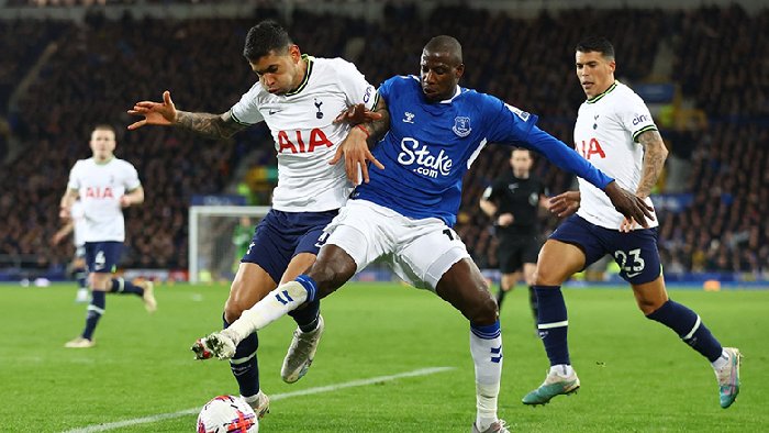 Soi kèo phạt góc Everton vs Tottenham, 19h30 ngày 3/2