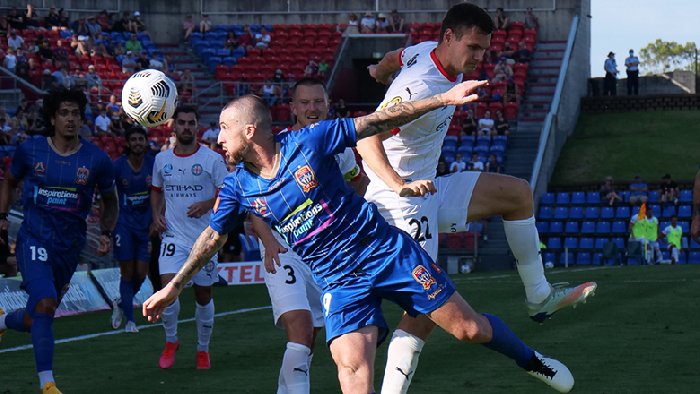 Soi kèo phạt góc Newcastle Jets vs Melbourne Victory, 14h00 ngày 3/2