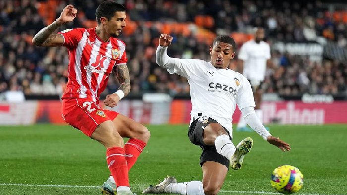 Soi kèo phạt góc Valencia vs Almeria, 20h00 ngày 3/2