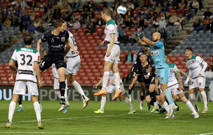 Soi kèo phạt góc Newcastle Jets vs Central Coast Mariners, 14h ngày 2/3