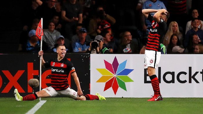 Soi kèo phạt góc WS Wanderers vs Sydney, 15h45 ngày 2/3