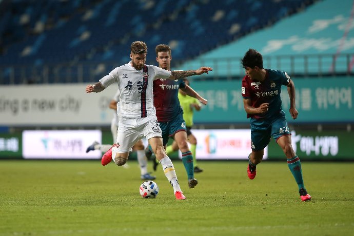 Soi kèo phạt góc Daejeon Citizen vs Ulsan Hyundai, 17h30 ngày 2/4