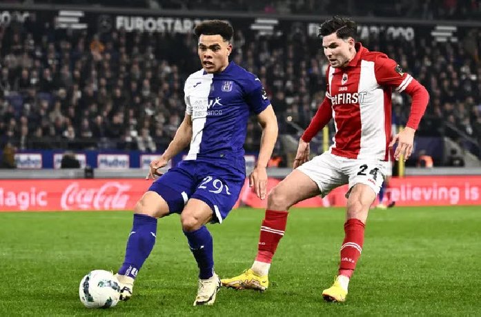 Soi kèo phạt góc Royal Antwerp vs Anderlecht, 18h30 ngày 4/8