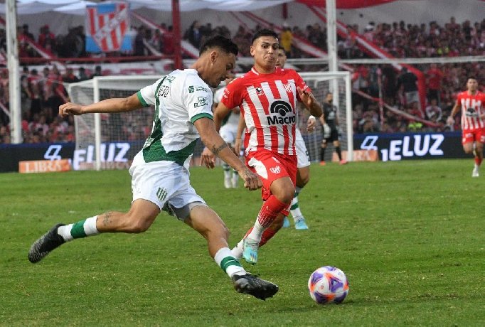 Soi kèo phạt góc Banfield vs Instituto Córdoba, 8h ngày 6/2