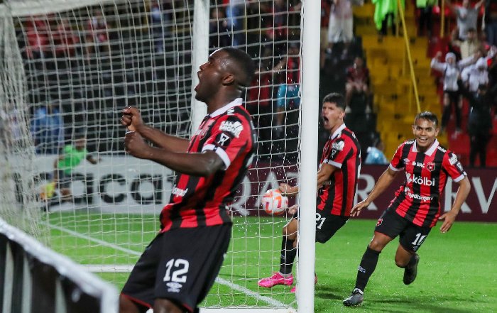 Soi kèo phạt góc New England vs Alajuelense, 6h ngày 7/3