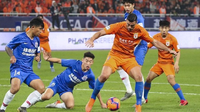 Soi kèo phạt góc Qingdao Hainiu vs Shanghai Shenhua, 18h35 ngày 7/11