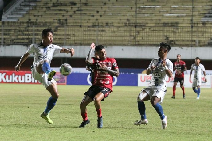 Soi kèo phạt góc Bali United vs PSIS Semarang, 19h00 ngày 8/3