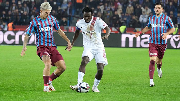 Soi kèo phạt góc Trabzonspor vs Hatay, 21h00 ngày 12/2