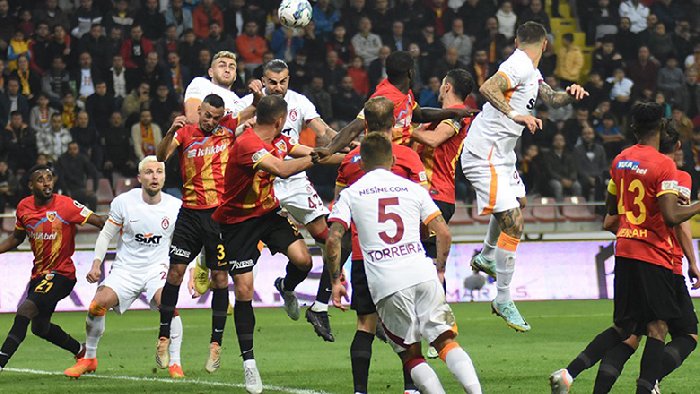 Soi kèo phạt góc Galatasaray vs Kayserispor, 0h00 ngày 16/1