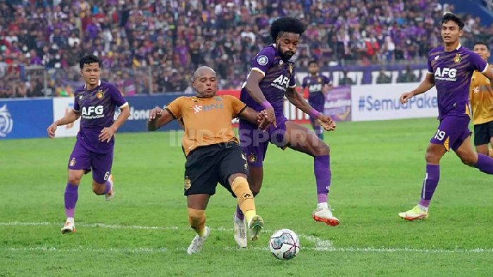 Soi kèo phạt góc Bhayangkara vs Persik Kediri, 19h00 ngày 16/4