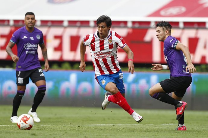 Soi kèo phạt góc Mazatlán vs Guadalajara Chivas, 10h ngày 17/2 