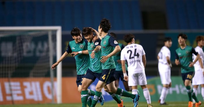 Nhận định, soi kèo Ansan Greeners vs Suwon Bluewings, 14h30 ngày 17/3