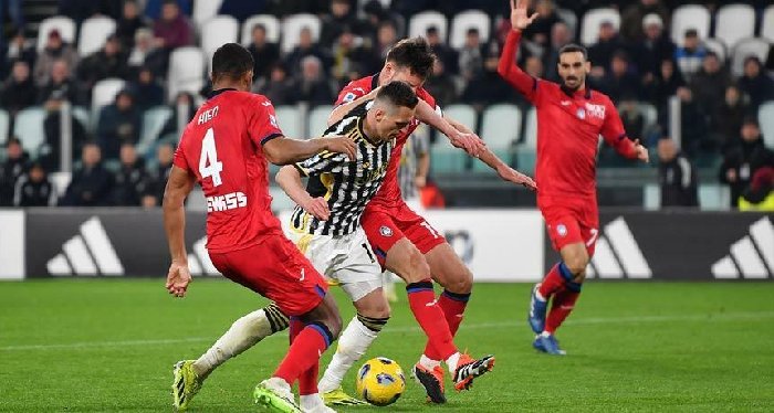 Soi kèo phạt góc Juventus vs Genoa, 18h30 ngày 17/3	