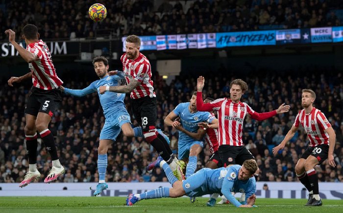 Soi kèo phạt góc Man City vs Brentford, 2h30 ngày 21/2