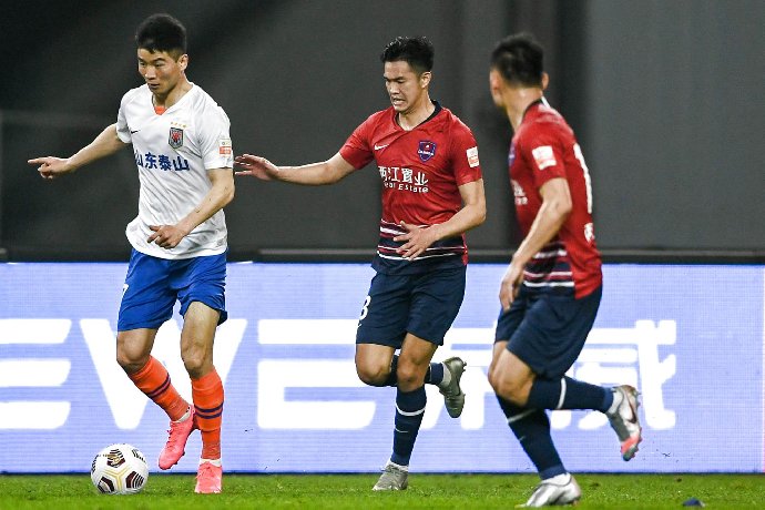 Soi kèo phạt góc Cangzhou Mighty Lions vs Shanghai Shenhua, 18h35 ngày 22/7