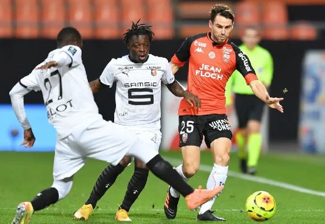 Soi kèo phạt góc Lorient vs Rennes, 18h ngày 22/10: Cửa trên áp đảo phạt góc?