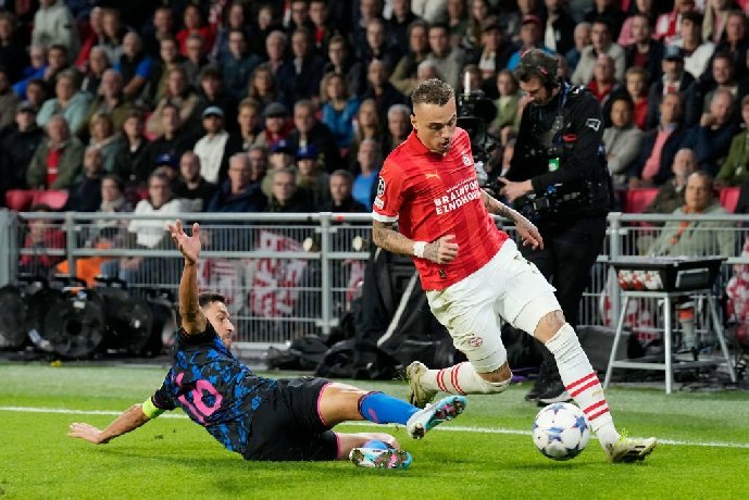 Lịch sử đối đầu Lens vs PSV, 02h00 ngày 25/10, vòng bảng cúp C1