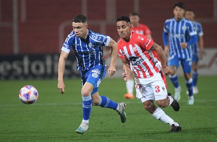 Soi kèo phạt góc Instituto vs Godoy Cruz, 8h ngày 26/2