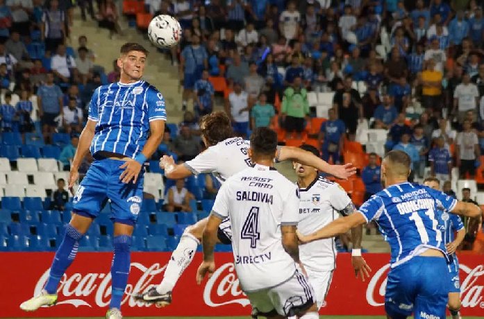 Soi kèo phạt góc Colo Colo vs Godoy Cruz, 7h30 ngày 1/3 