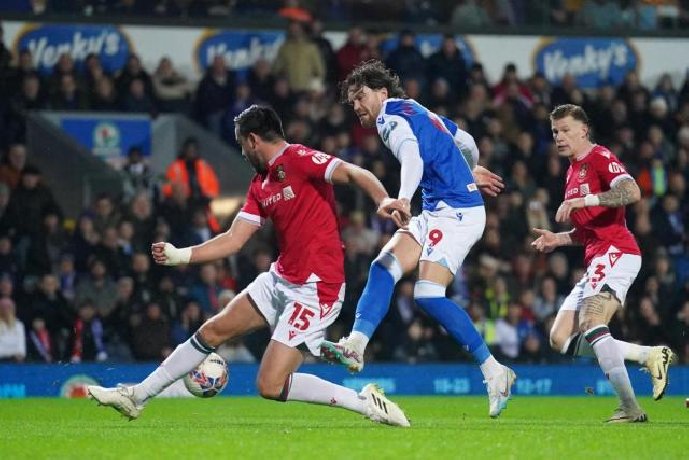 Soi kèo phạt góc Blackburn vs Ipswich, 0h30 ngày 30/3