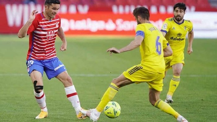 Soi kèo phạt góc Cadiz vs Granada, 3h ngày 30/3