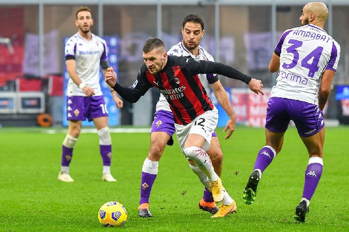 Soi kèo phạt góc Fiorentina vs AC Milan, 2h45 ngày 31/3