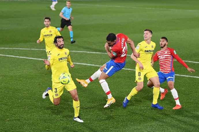 Soi kèo phạt góc Granada vs Villarreal, 3h00 ngày 31/10: Tài phạt góc sáng nước hay xỉu phạt góc?