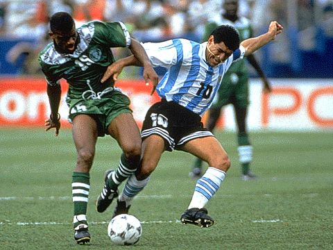 World Cup 1994: Maradona và Caniggia hạ gục Nigeria kiêu hùng