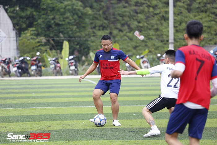 Vòng 7 Trung Hậu League: Đình Doanh ghi 8 bàn trong vòng đấu mưa bàn thắng